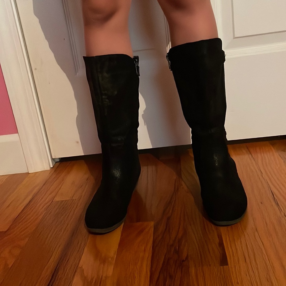 Black Boots with slight heel for little girls
